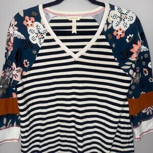 Matilda Jane Shirt Women Large Off White Raglan Floral Cotton Stretch Curved Hem